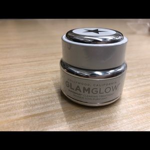 Glam Glow Supermud clearing treatment mask